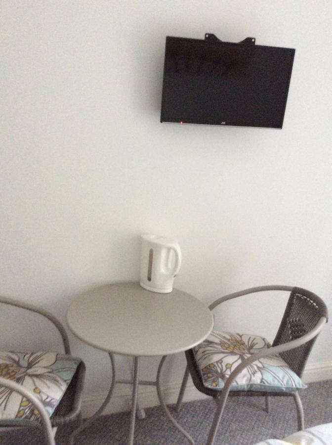 Number Thirteen Hotel Ричмънд Екстериор снимка